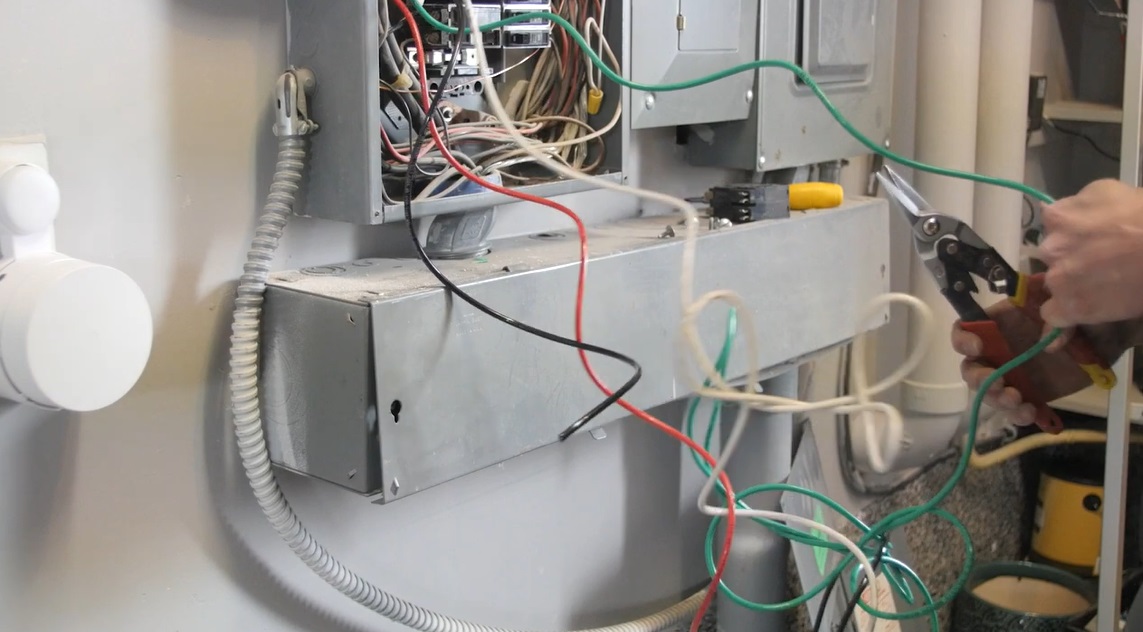 Connecting THHN wires to electrical box