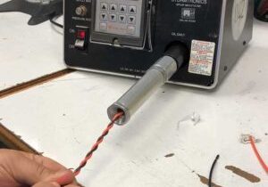 Twisting a UL1015 wire on a machine